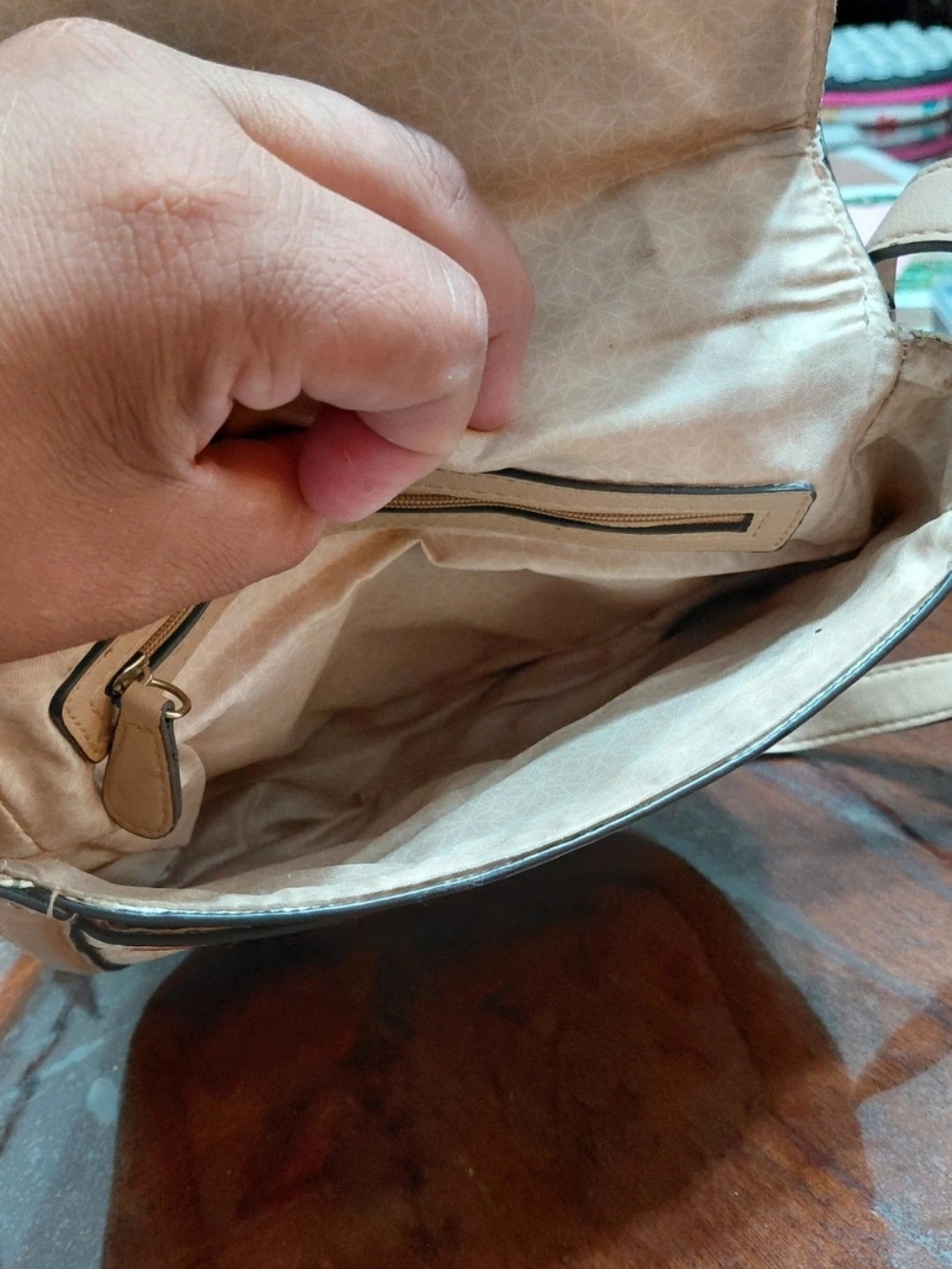 Floral Crossbody Bag in Cream and Tan - Picture 3 of 4